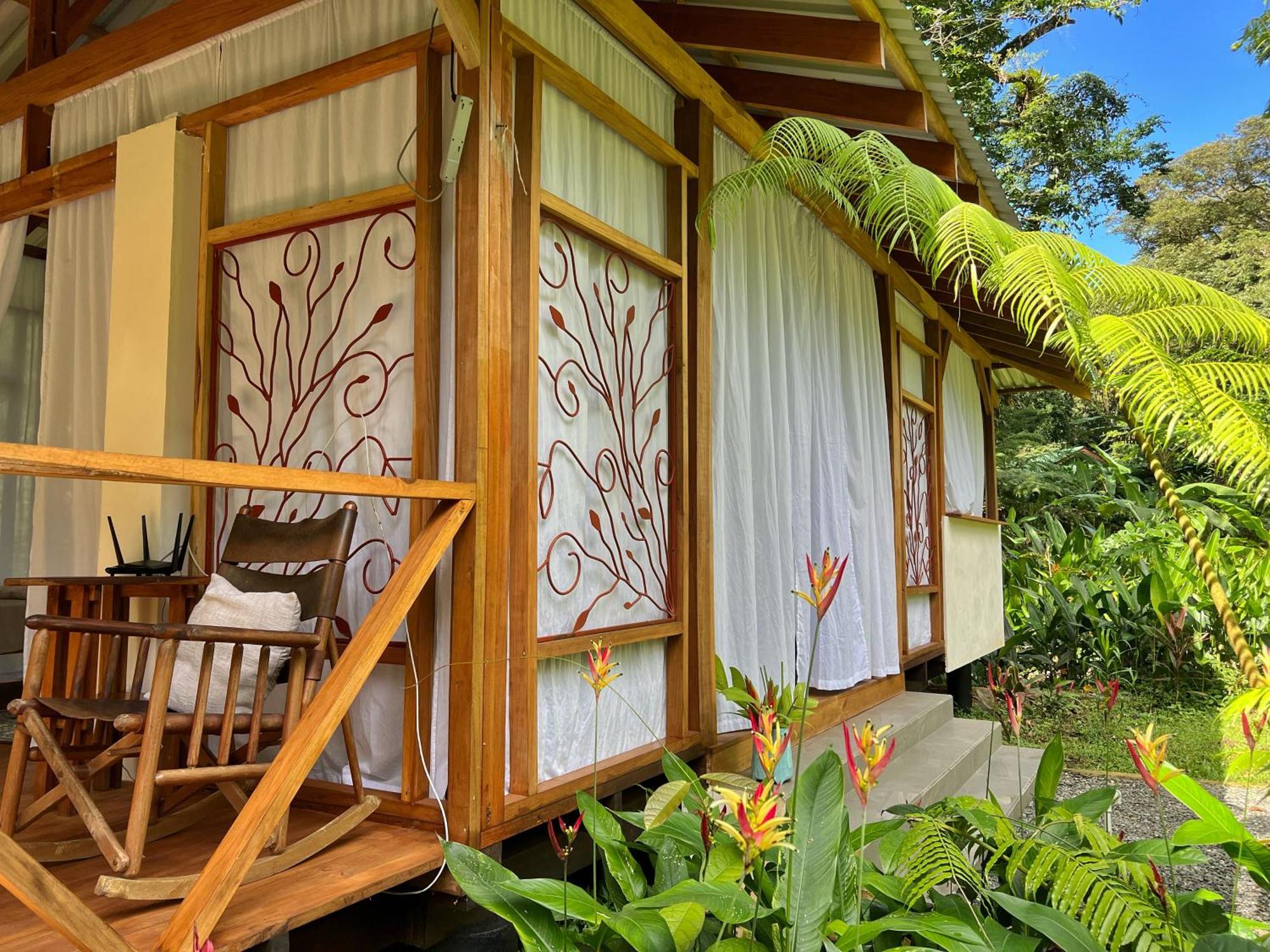 Geckoes Lodge Cocles Exteriör bild