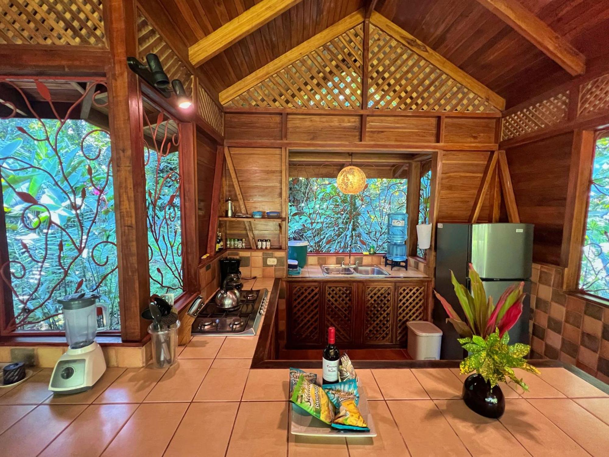 Geckoes Lodge Cocles Exteriör bild