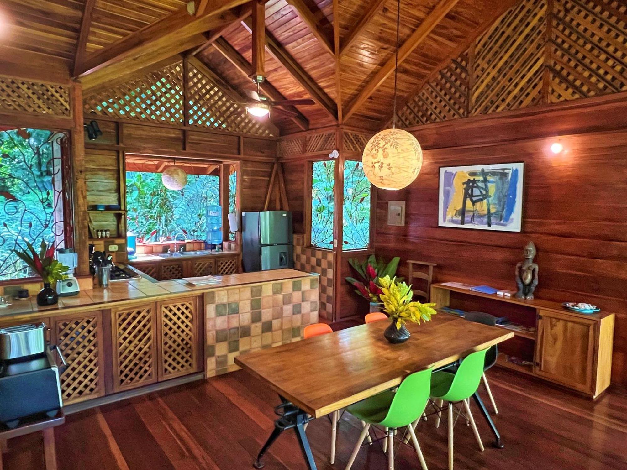 Geckoes Lodge Cocles Exteriör bild